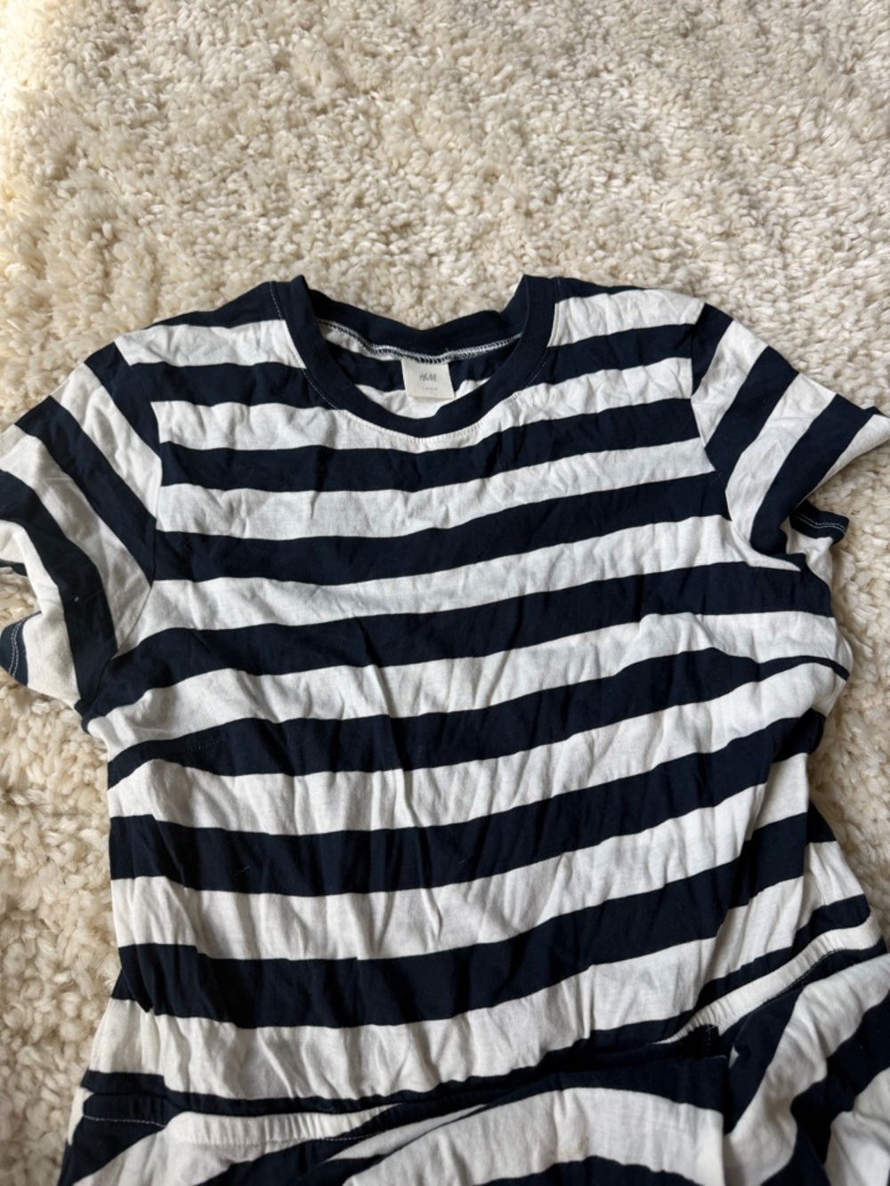 H&M Navy and White Striped Short-Sleeve super cute spring summer Maxi Dress - Picture 4 of 6